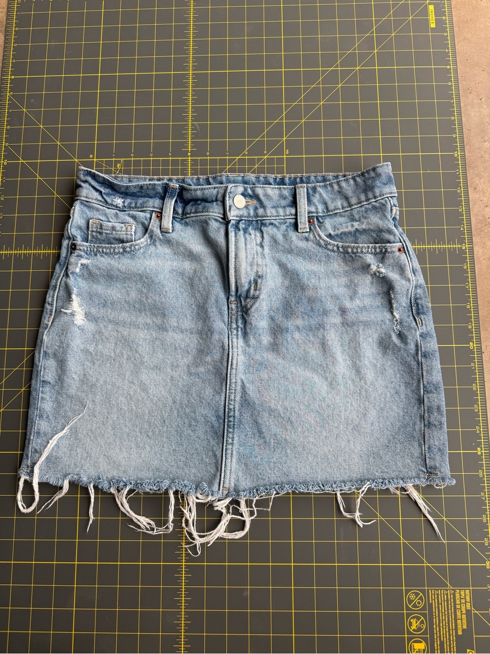 Old Navy Mid Rise Blue Denim Skirt